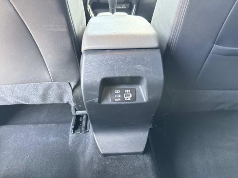 Used 2024 Subaru Crosstrek 2.0i Premium AWD/4WD image 19