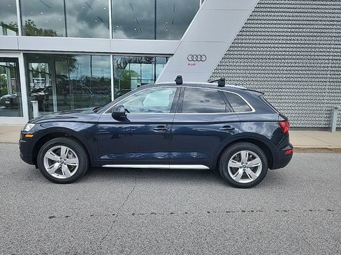Used 2018 Audi Q5 2.0T Premium Plus w/ Premium Plus Package AWD/4WD image 3