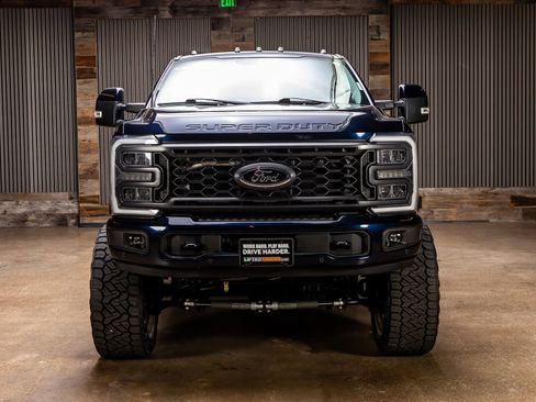 Used 2023 Ford F250 Lariat image 2