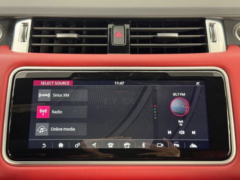 Used 2021 Land Rover Range Rover Sport HST image 28