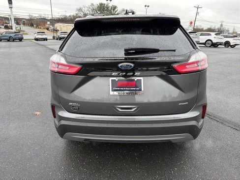 Used 2024 Ford Edge SEL w/ Convenience Package image 4