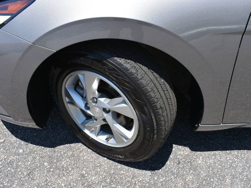 Used 2023 Hyundai Elantra SE FWD image 38