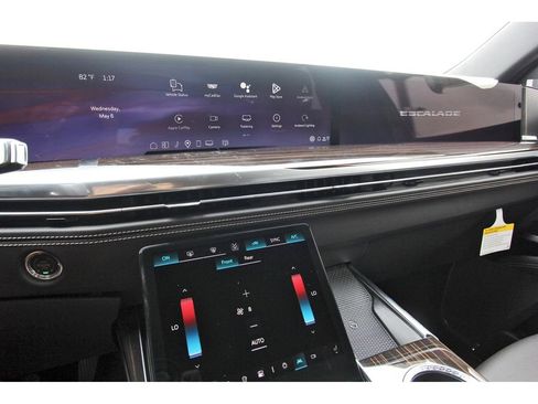 New 2026 Cadillac Escalade ESV 2WD image 17