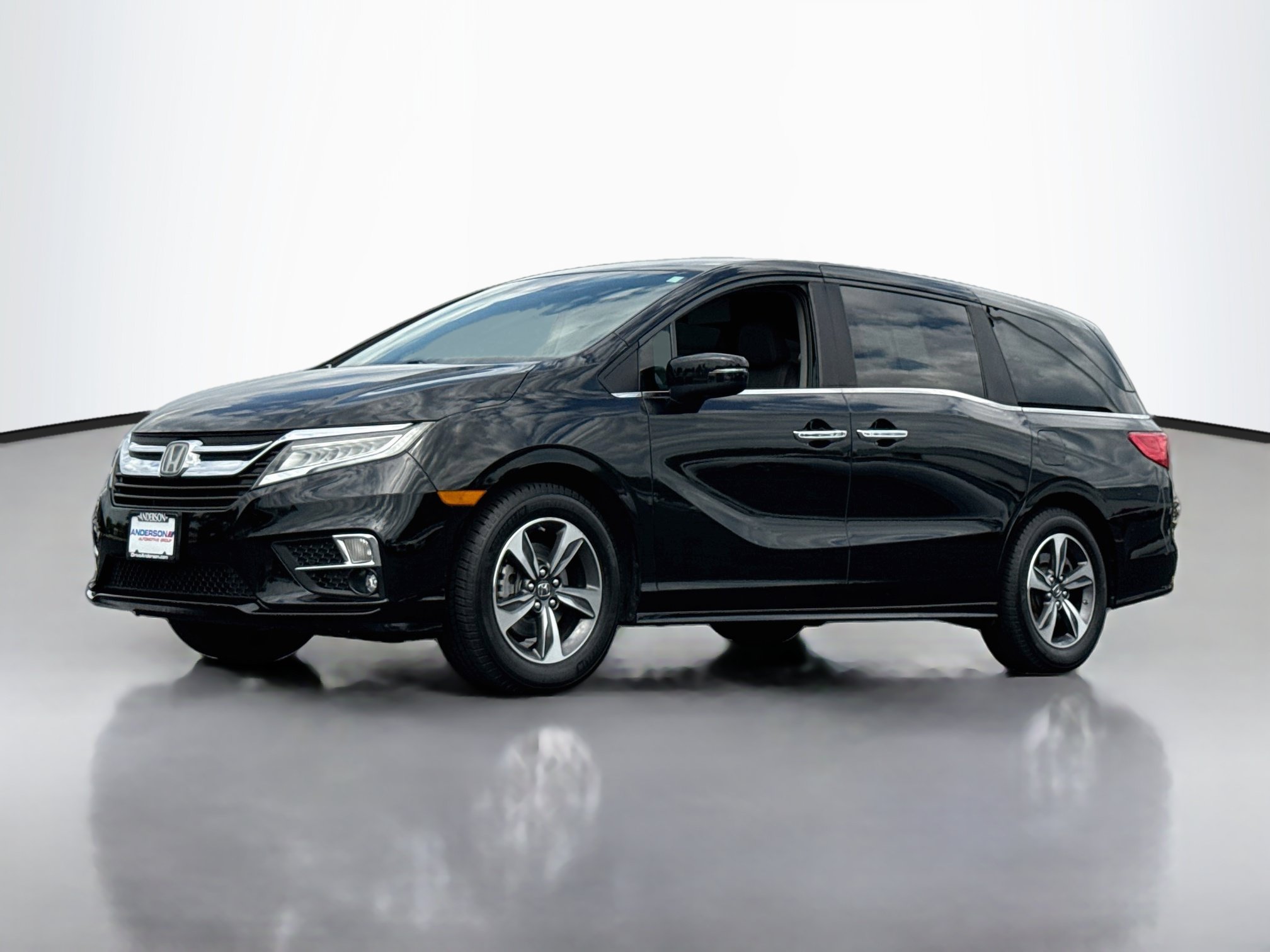 Used 2018 Honda Odyssey Touring image 3