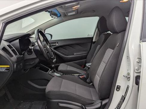 Used 2018 Kia Forte S image 14
