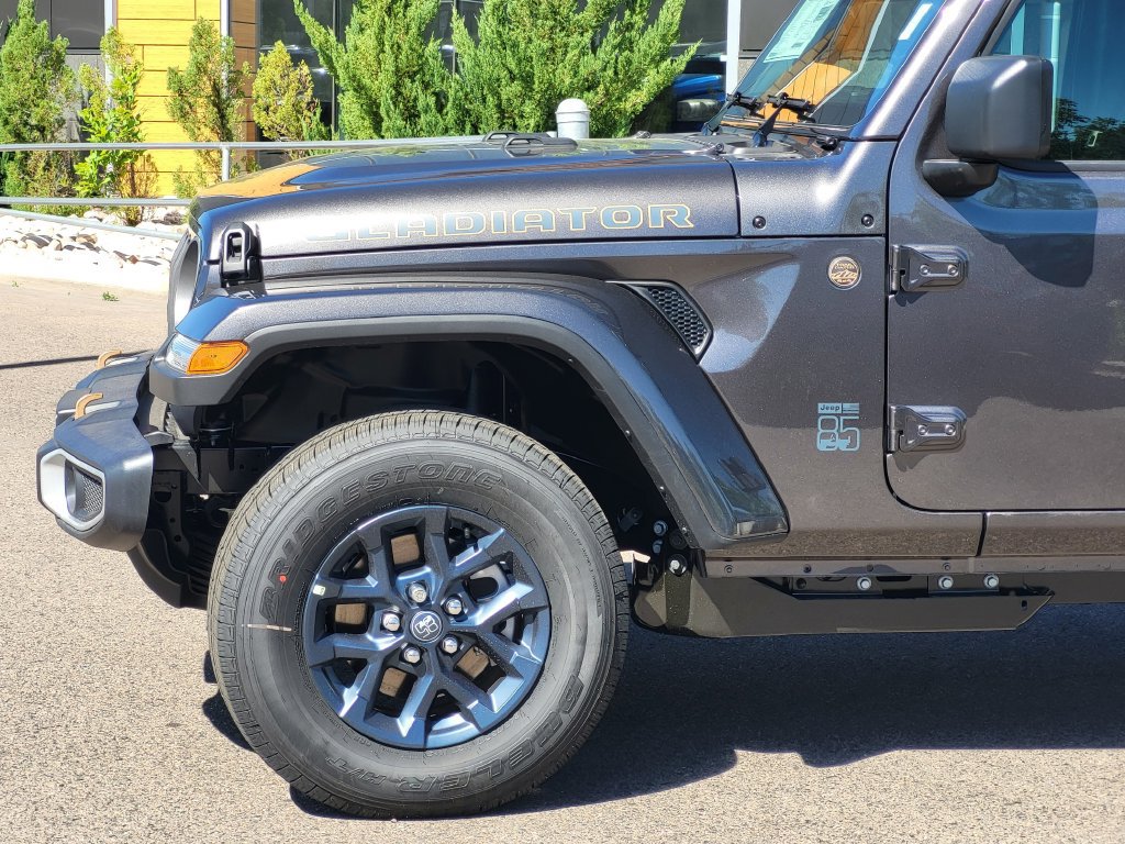 New 2026 Jeep Gladiator Sport AWD/4WD image 9