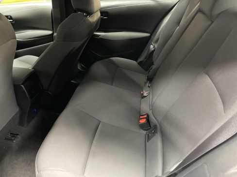 Certified 2022 Toyota Corolla LE image 32