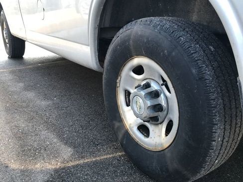 Certified 2021 Chevrolet Express 2500 LT w/ LT Preferred Equipment Group image 12