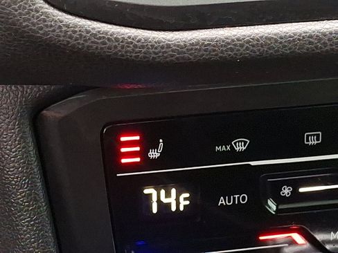 Used 2023 Volkswagen Tiguan SE R-Line image 24