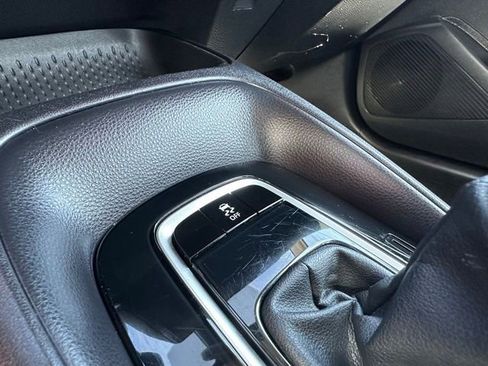 Used 2022 Toyota Corolla LE image 27