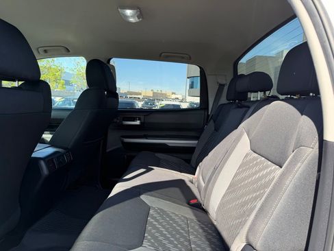 Used 2019 Toyota Tundra SR5 w/ Convenience Package AWD/4WD image 9