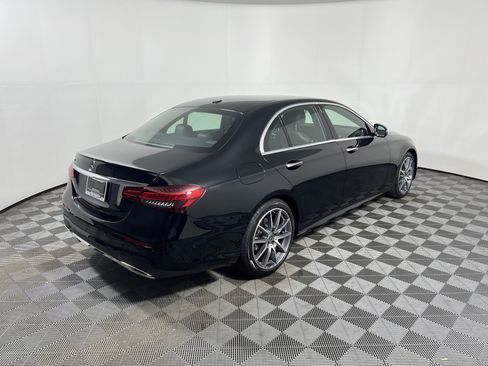 Used 2023 Mercedes-Benz E 350 Sedan image 5