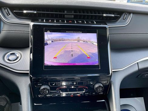 New 2025 Jeep Grand Cherokee L Laredo image 20