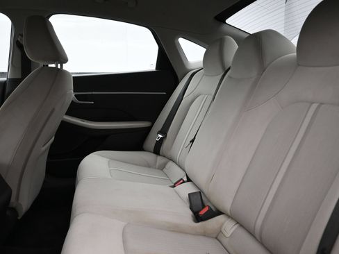 Certified 2023 Hyundai Sonata SE w/ Cargo Package FWD image 22