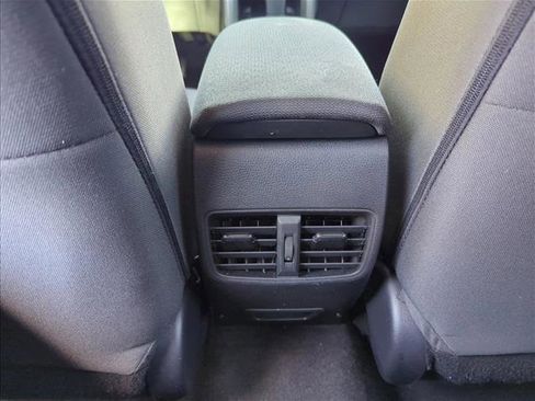 Used 2024 Toyota Corolla Cross LE AWD/4WD image 20