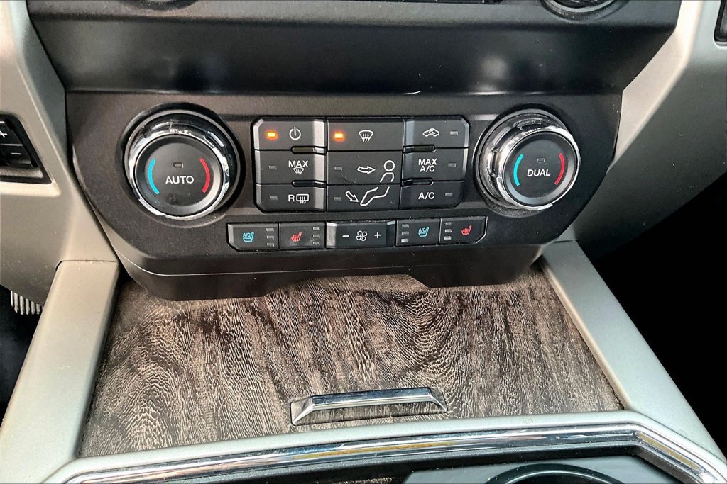 Used 2019 Ford F350 Lariat w/ Lariat Ultimate Package AWD/4WD image 31