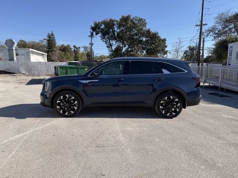 New 2026 Kia Sorento S FWD image 6