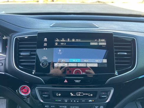 Certified 2019 Honda Passport Touring image 20