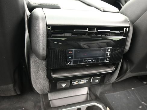 New 2026 Jeep Grand Wagoneer L Limited image 31