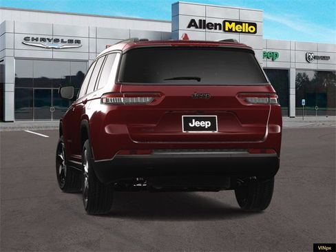 New 2025 Jeep Grand Cherokee L Altitude image 13