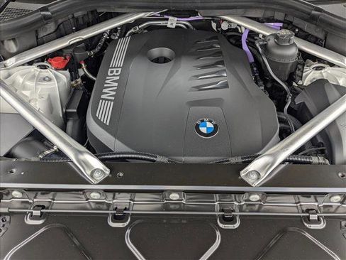 Used 2026 BMW X5 xDrive40i w/ M Sport Package image 16