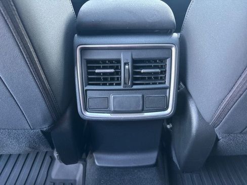 Certified 2022 Subaru Forester Premium AWD/4WD image 36