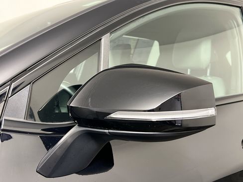 Used 2025 Kia Sportage X-Line w/ Premium Package image 12