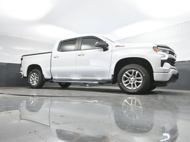 Used 2024 Chevrolet Silverado 1500 RST AWD/4WD image 45