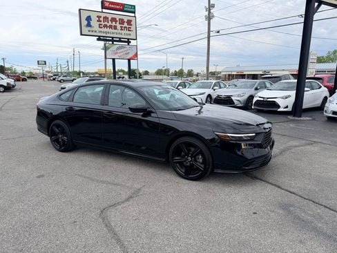 Used 2024 Honda Accord Sport image 5