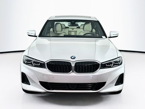 Used 2025 BMW 330i Sedan RWD image 2