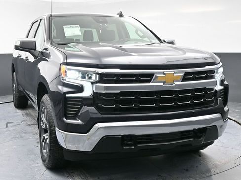 Used 2024 Chevrolet Silverado 1500 LT image 4