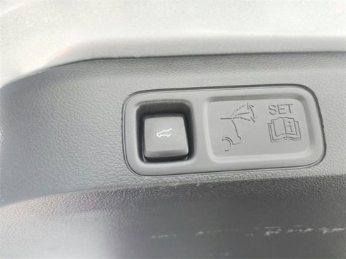 Used 2024 Ford Expedition Limited image 45