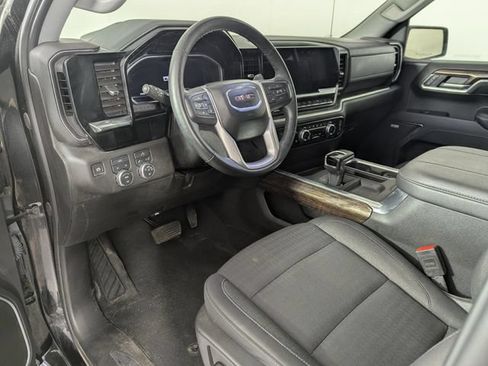 Used 2024 GMC Sierra 1500 Elevation w/ Preferred Package AWD/4WD image 10