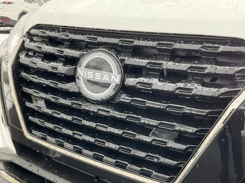 Used 2023 Nissan Kicks SR w/ SR Premium Package image 24