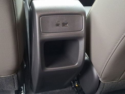 Certified 2025 Chevrolet Trax ACTIV image 11