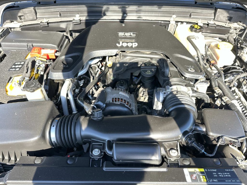 Used 2020 Jeep Wrangler Unlimited Sport AWD/4WD image 11