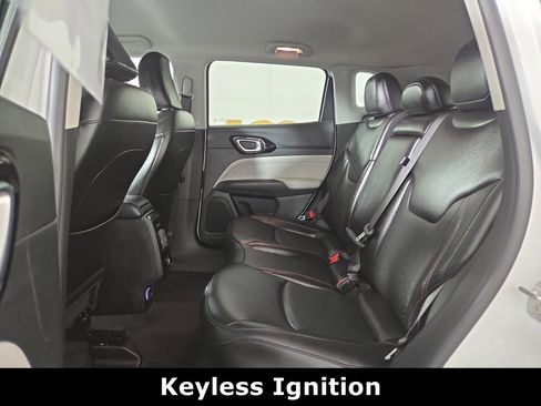Certified 2022 Jeep Compass Limited AWD/4WD image 13