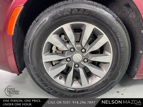 Used 2019 Chrysler Pacifica Touring-L Plus image 11