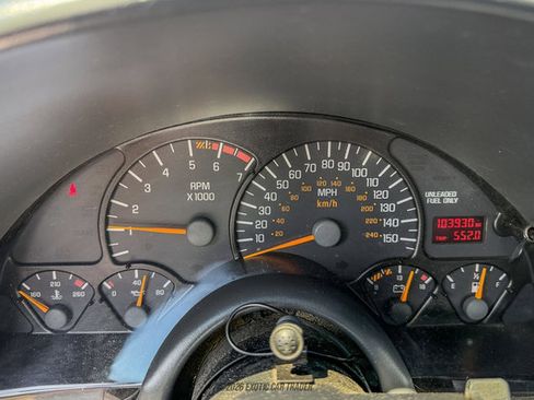 Used 1997 Pontiac Firebird Trans Am RWD image 28