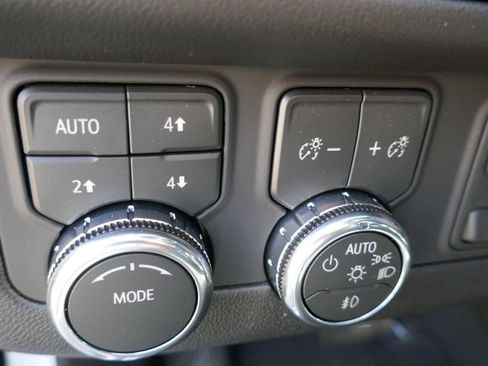 New 2026 GMC Yukon XL Elevation w/ Elevation Premium Package AWD/4WD image 20