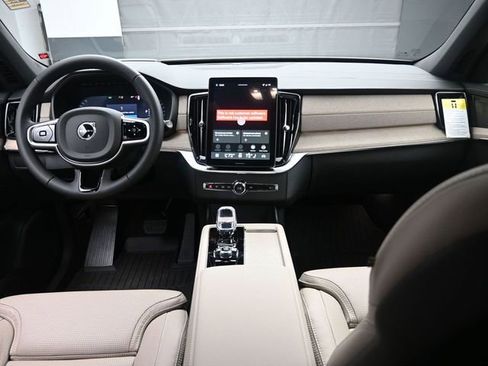 New 2026 Volvo XC90 B6 Ultra w/ Protection Package Premier image 9