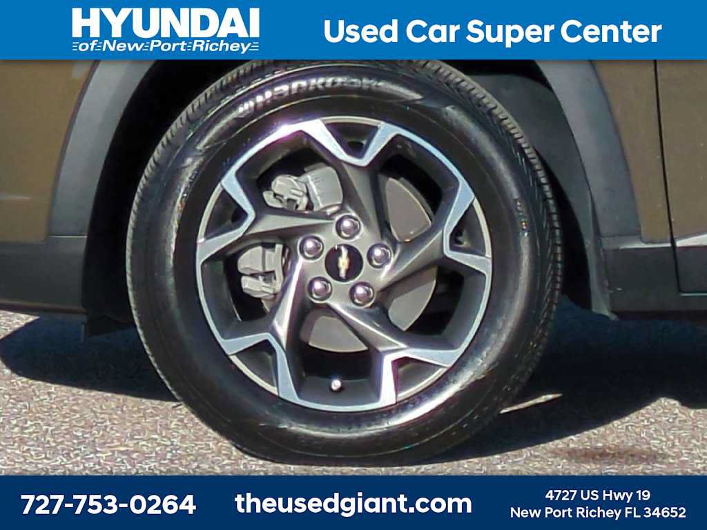 Used 2024 Chevrolet Trax LT w/ Driver Confidence Package FWD image 10