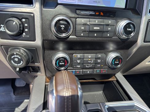 Used 2019 Ford F150 Limited w/ Trailer Tow Package image 20