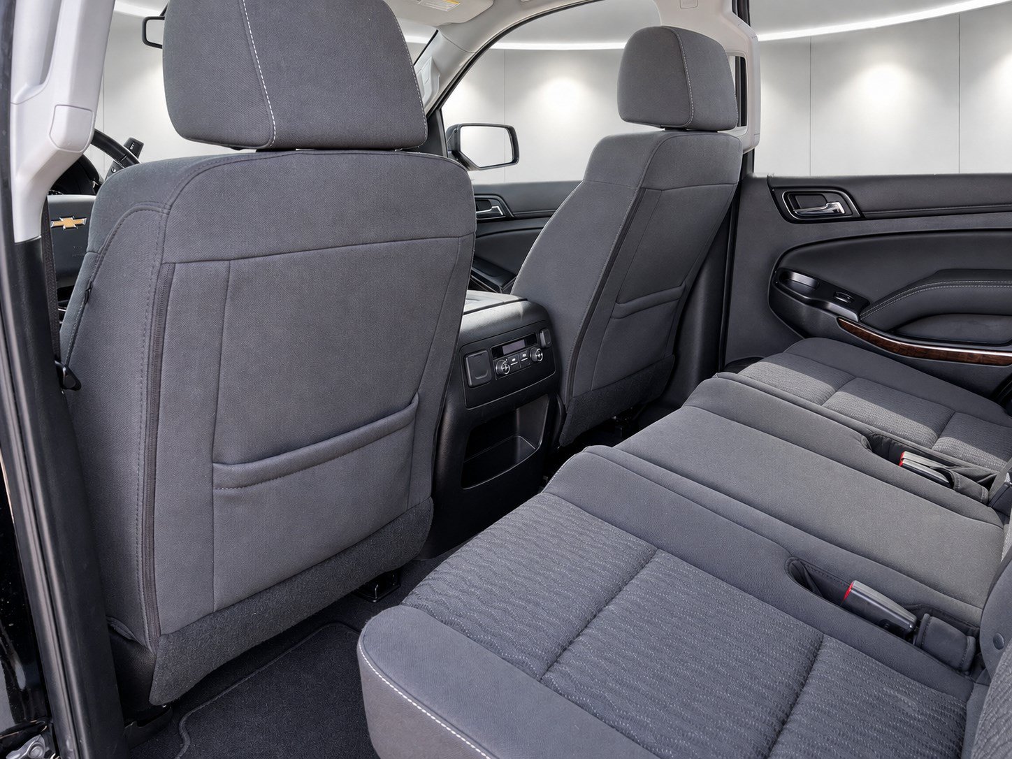 Used 2019 Chevrolet Tahoe LS AWD/4WD image 21