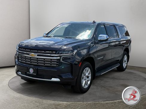 Used 2024 Chevrolet Suburban Premier AWD/4WD image 3