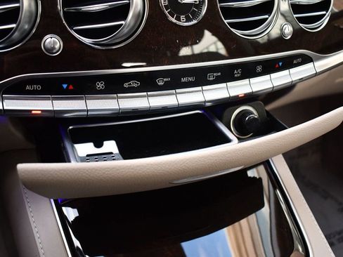 Used 2018 Mercedes-Benz S 560 4MATIC Sedan image 38