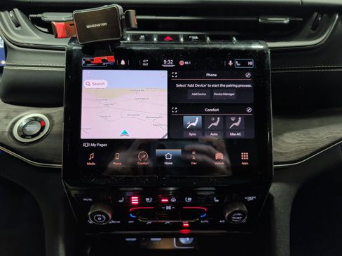 Used 2021 Jeep Grand Cherokee L Overland image 10