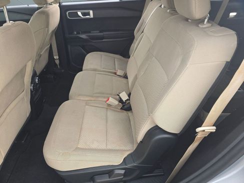 Used 2021 Ford Explorer 2WD image 13