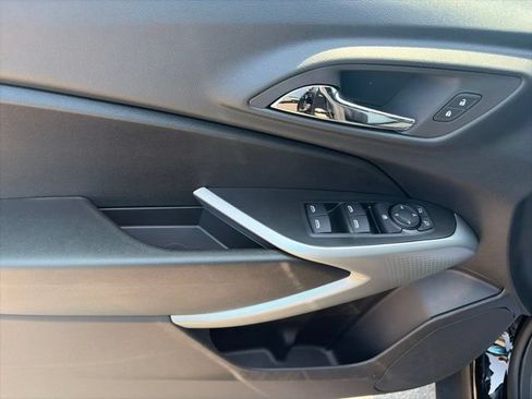 New 2026 Chevrolet Trax RS w/ Driver Confidence Package FWD image 17