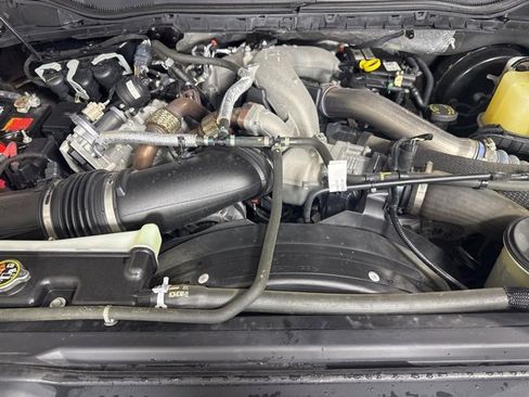 Certified 2020 Ford F250 Platinum w/ Tremor Off-Road Package image 9